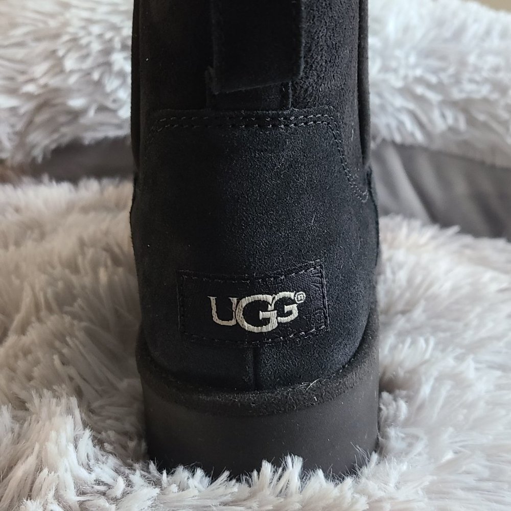 UGG Kristin Boots - NEW!